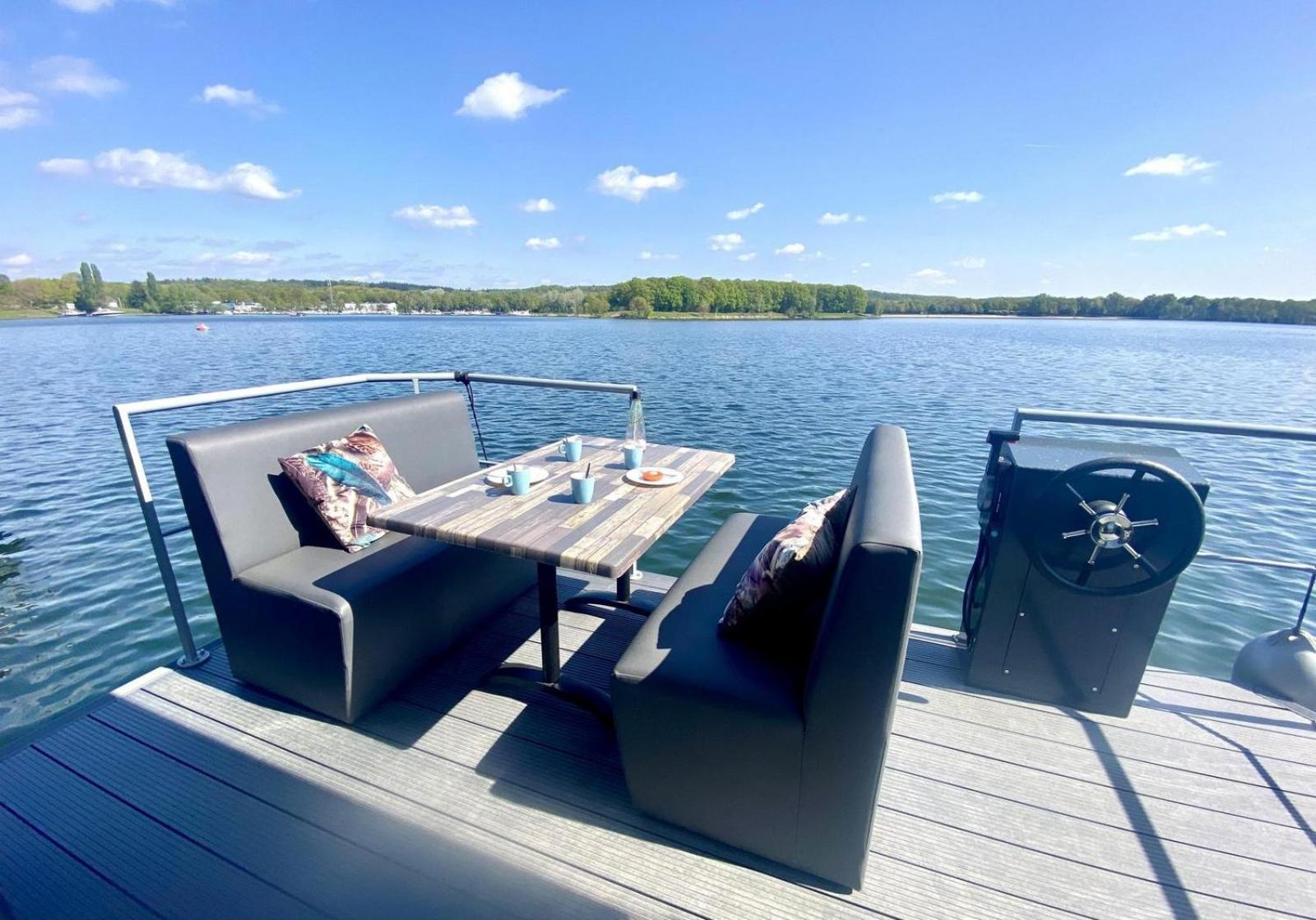 Houseboat Marina Mookerplas 4-6 Persons Plasmolen 외부 사진